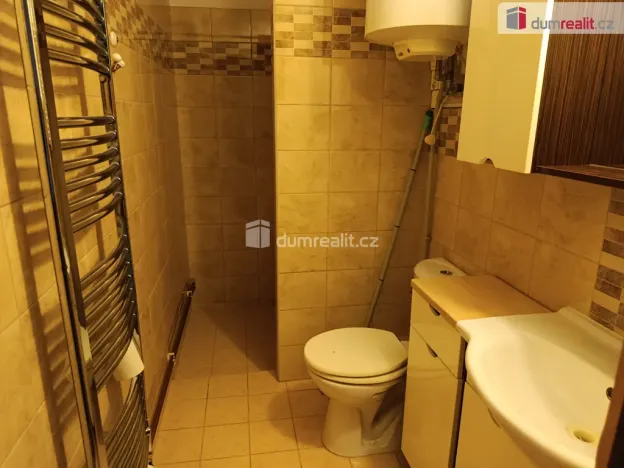 Pronájem bytu 2+kk, Praha - Kbely, Toužimská, 56 m2