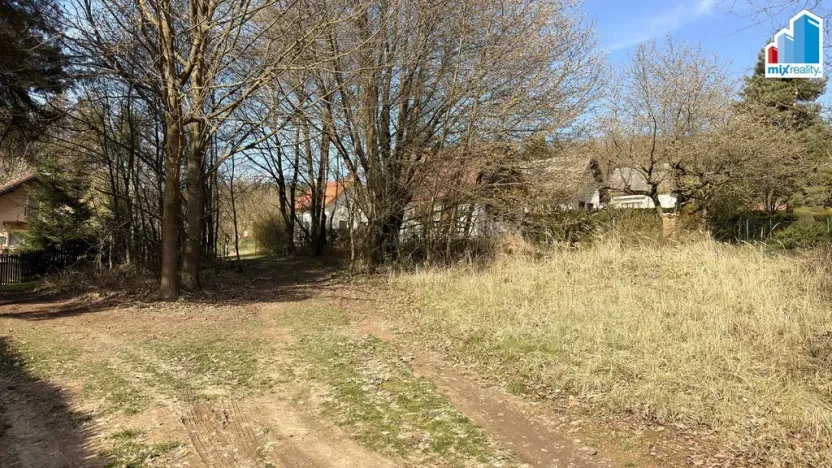 Prodej zahrady, Řenče, 942 m2