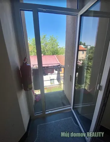 Pronájem bytu 2+kk, Praha - Ďáblice, Ďáblická, 50 m2