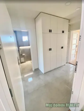 Pronájem bytu 2+kk, Praha - Ďáblice, Ďáblická, 50 m2