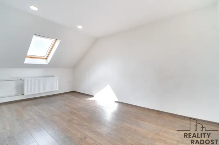 Prodej rodinného domu, Paskov, Komenského nábřeží, 280 m2