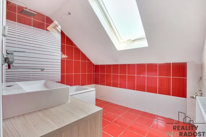 Prodej rodinného domu, Paskov, Komenského nábřeží, 280 m2