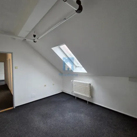 Pronájem kanceláře, Plzeň, Hálkova, 104 m2