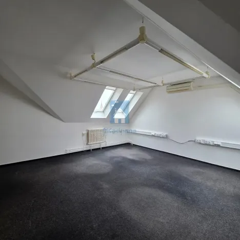 Pronájem kanceláře, Plzeň, Hálkova, 104 m2