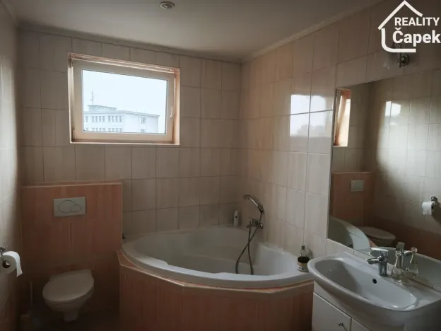 Pronájem bytu 2+1, Ostrava - Mariánské Hory, Korunní, 59 m2