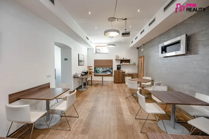 Prodej restaurace, Rychnov nad Kněžnou, Staré náměstí, 597 m2