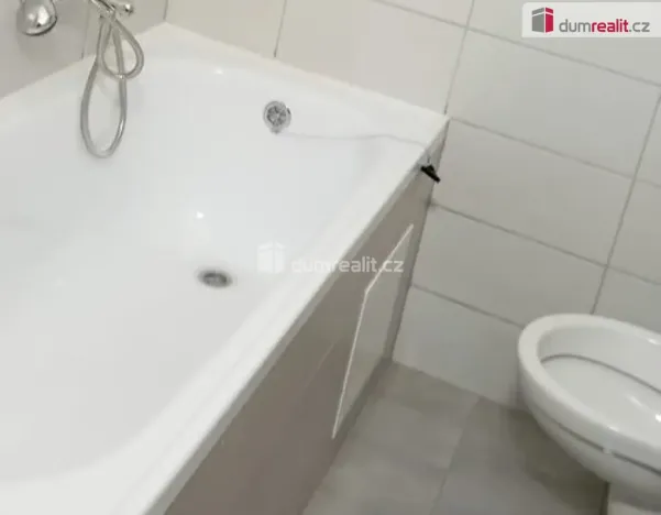 Pronájem bytu 3+1, Cheb, Dlouhá, 75 m2