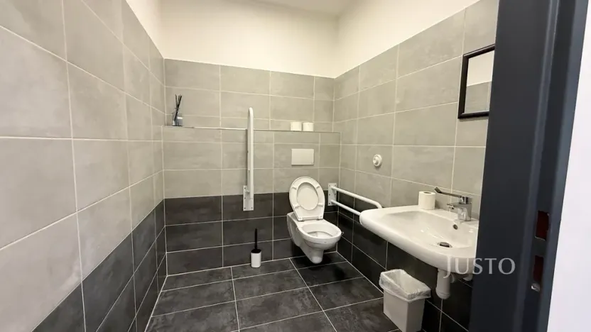 Pronájem kanceláře, Teplice - Trnovany, Emilie Dvořákové, 165 m2