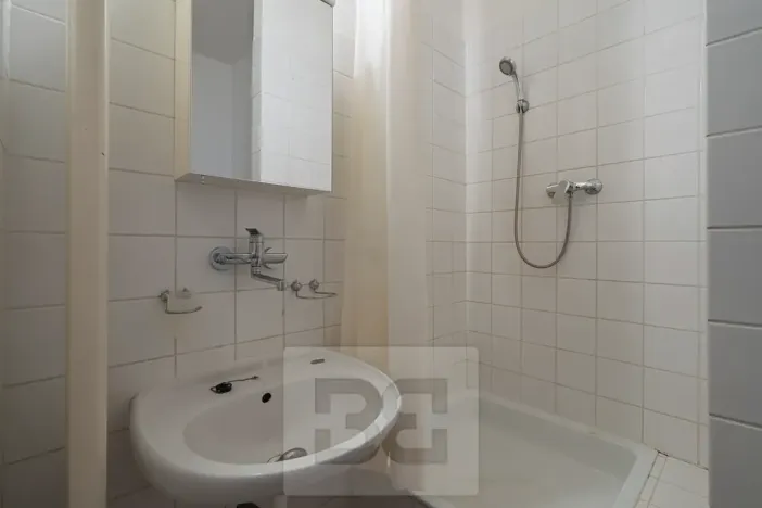 Pronájem bytu 1+kk, Praha - Vysočany, Podnádražní, 30 m2