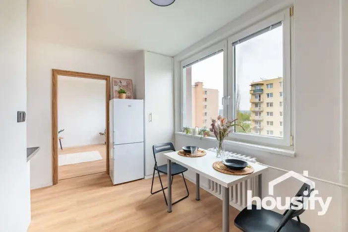 Prodej bytu 3+1, Znojmo, Dukelských bojovníků, 72 m2