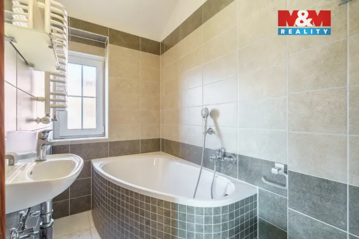 Prodej rodinného domu, Karlovy Vary - Rybáře, Sladovnická, 119 m2