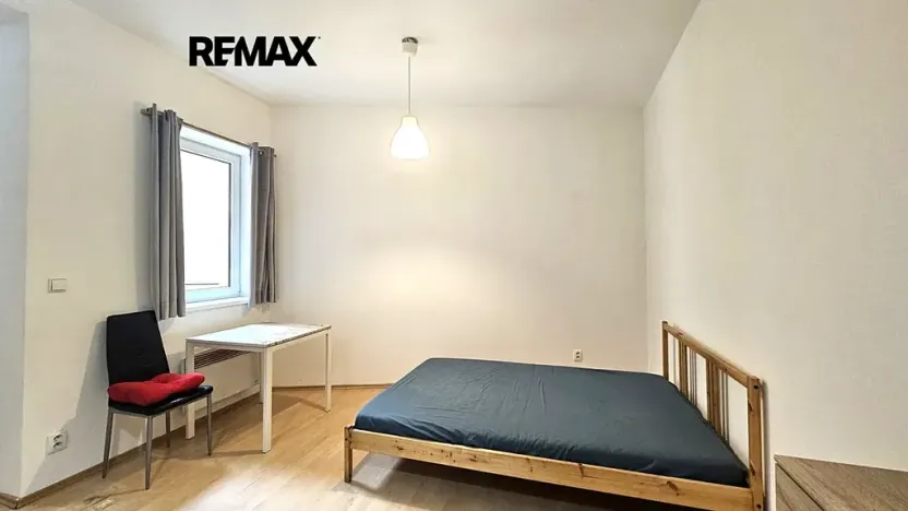 Pronájem bytu 1+kk, Praha - Michle, Magistrů, 27 m2