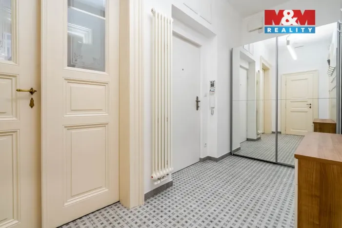 Prodej bytu 2+1, Praha - Vinohrady, Lublaňská, 66 m2