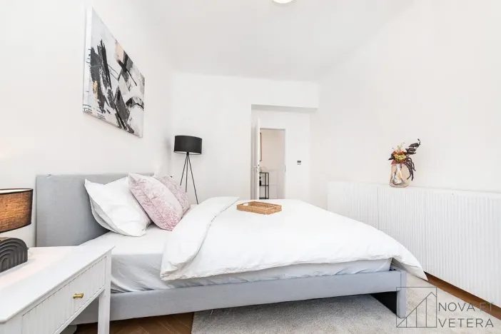 Prodej bytu 2+kk, Praha - Holešovice, U městských domů, 50 m2