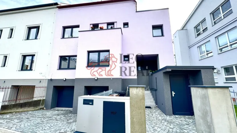 Pronájem bytu 1+kk, Uherské Hradiště, Kollárova, 31 m2