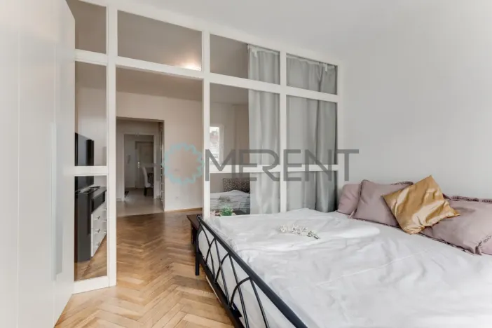 Pronájem bytu 1+1, Praha - Smíchov, Plzeňská, 45 m2