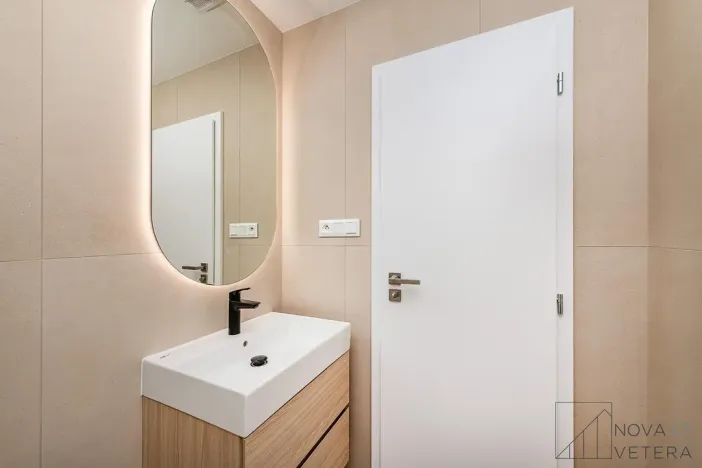 Prodej bytu 4+kk, Praha - Žižkov, Pod lipami, 74 m2