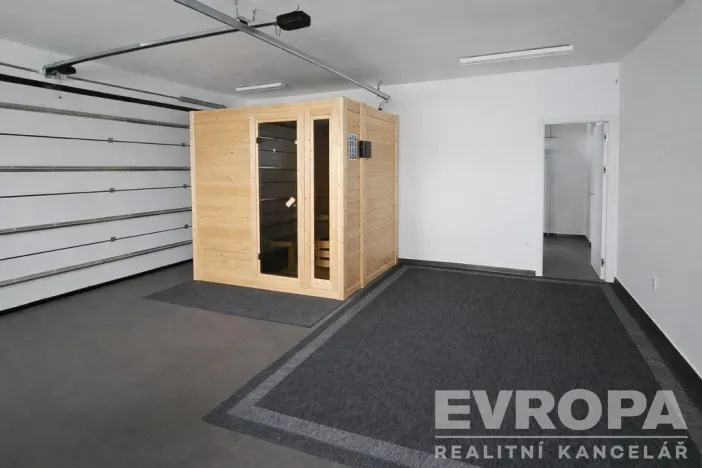 Prodej rodinného domu, Červené Pečky, 229 m2