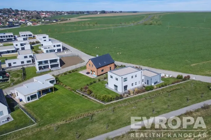 Prodej rodinného domu, Červené Pečky, 229 m2