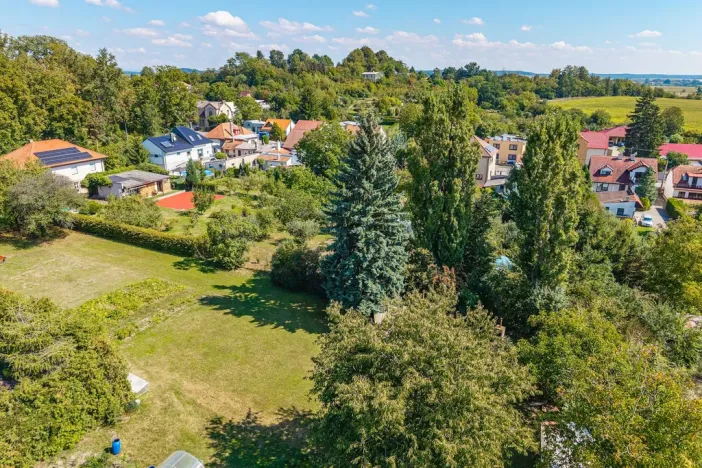 Prodej pozemku pro bydlení, Holice, Pod Parkem, 1775 m2