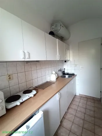 Pronájem bytu 1+1, Brno, Královopolská, 26 m2