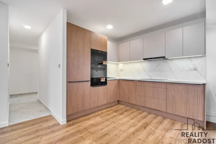 Prodej bytu 2+kk, Ostrava, Průběžná, 45 m2