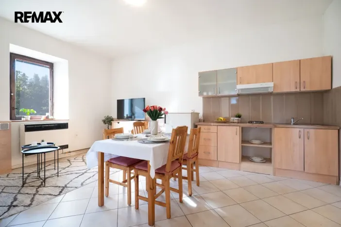 Prodej rodinného domu, Kundratice, 770 m2