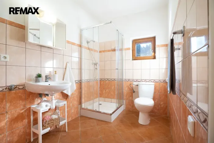 Prodej rodinného domu, Kundratice, 770 m2