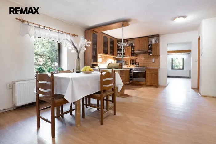 Prodej rodinného domu, Kundratice, 770 m2