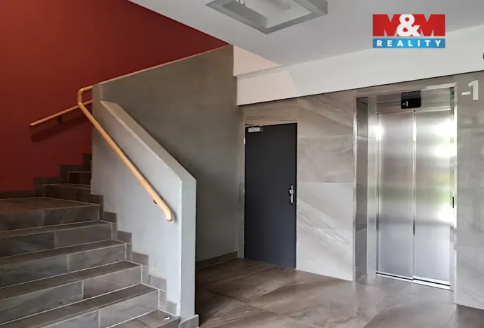 Pronájem bytu 1+kk, Praha - Dolní Měcholupy, Honzíkova, 34 m2