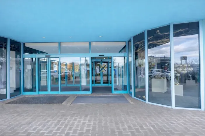 Pronájem obchodního prostoru, Průhonice, Uhříněveská, 3300 m2