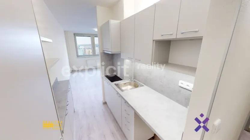 Pronájem bytu 1+kk, Zlín, Kvítková, 29 m2