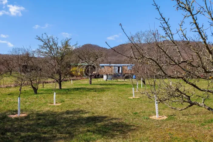 Prodej zahrady, Lhotka nad Labem, 1403 m2