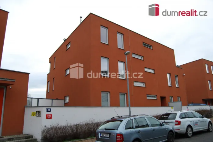 Pronájem bytu 2+kk, Praha - Prosek, Nad Krocínkou, 63 m2