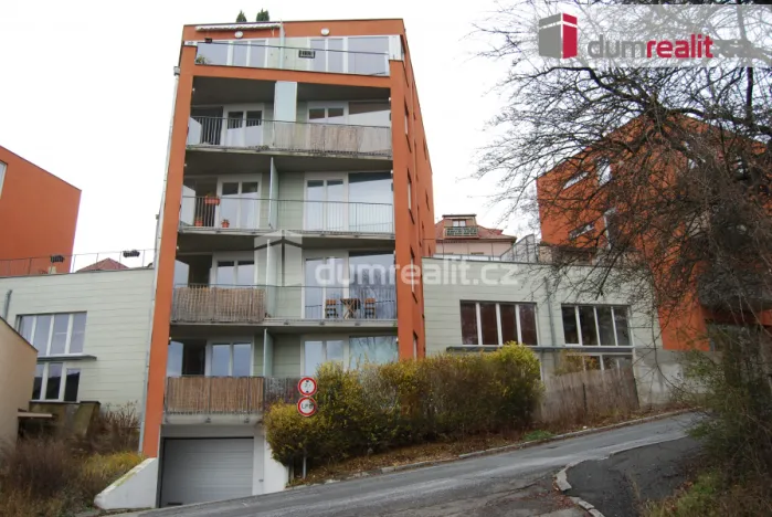 Pronájem bytu 2+kk, Praha - Prosek, Nad Krocínkou, 63 m2