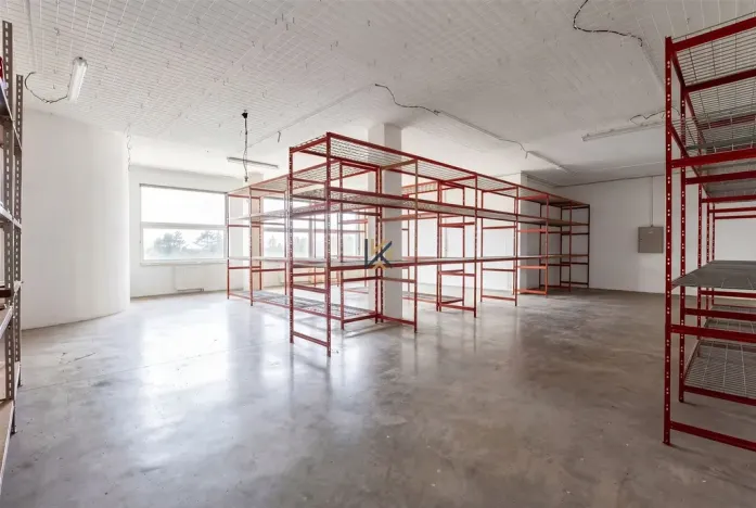 Pronájem kanceláře, Průhonice, Uhříněveská, 3300 m2
