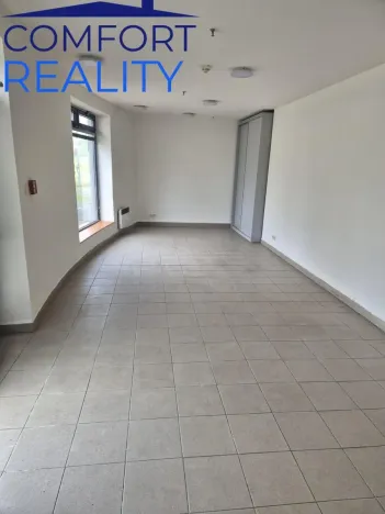Pronájem obchodního prostoru, Ostrava - Svinov, Fibichova, 43 m2