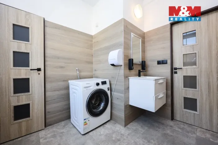 Pronájem skladu, Hlubočky, Fučíkova, 900 m2