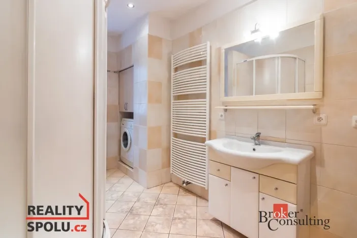 Pronájem bytu 2+1, Poděbrady - Poděbrady III, Palackého, 70 m2