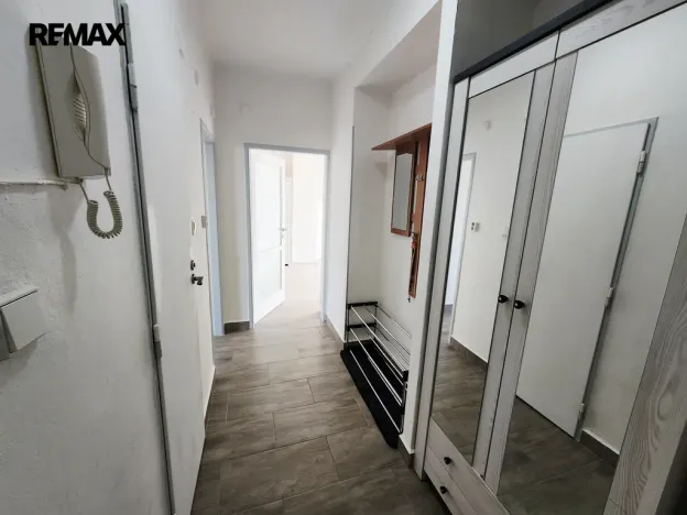 Pronájem bytu 2+1, Hradec Králové - Slezské Předměstí, třída SNP, 55 m2