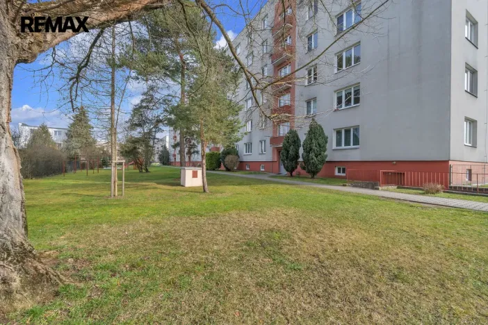 Pronájem bytu 2+1, Hradec Králové - Slezské Předměstí, třída SNP, 55 m2