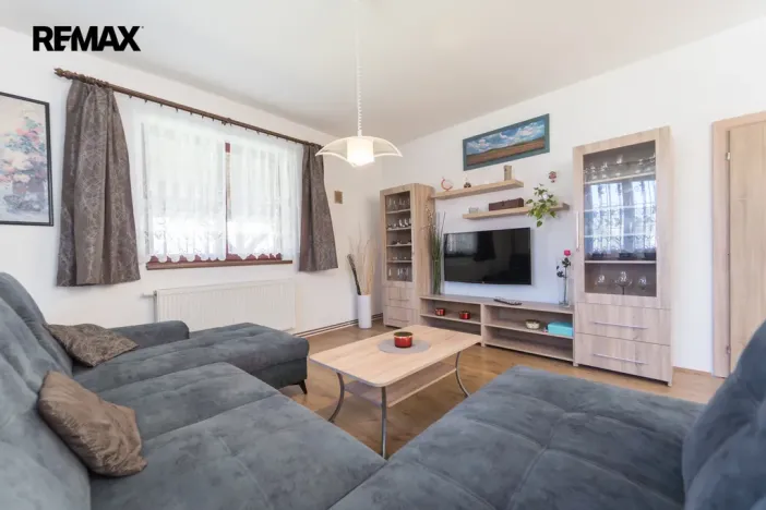 Prodej rodinného domu, Týnec nad Sázavou, 234 m2