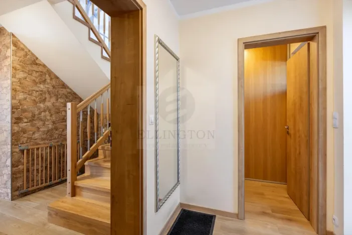 Prodej rodinného domu, Roztoky, Zvoncová, 163 m2