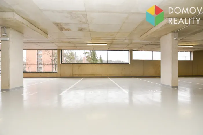 Pronájem garážového stání, Beroun - Beroun-Město, Nepilova, 12 m2