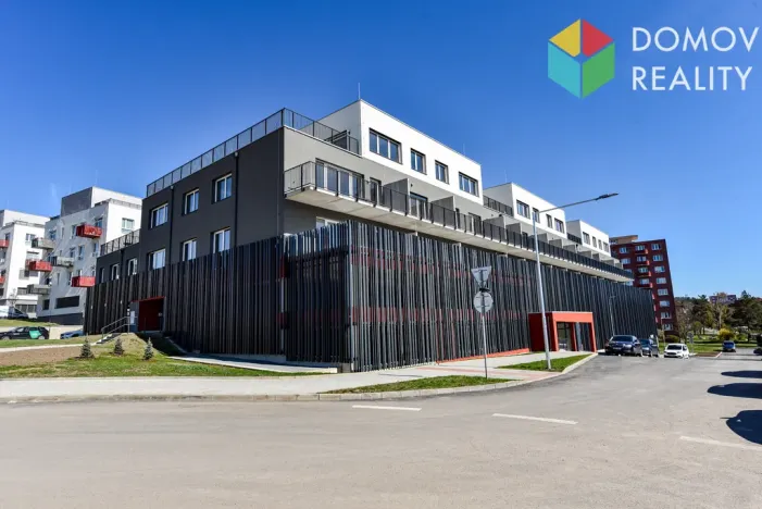 Pronájem garážového stání, Beroun - Beroun-Město, Nepilova, 12 m2