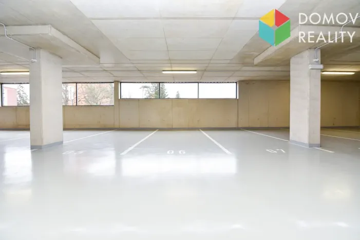 Pronájem garážového stání, Beroun - Beroun-Město, Nepilova, 12 m2