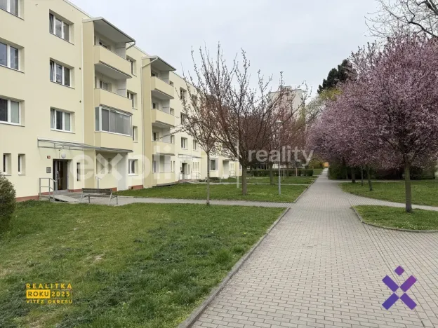 Pronájem bytu 2+1, Zlín - Malenovice, Husova, 50 m2
