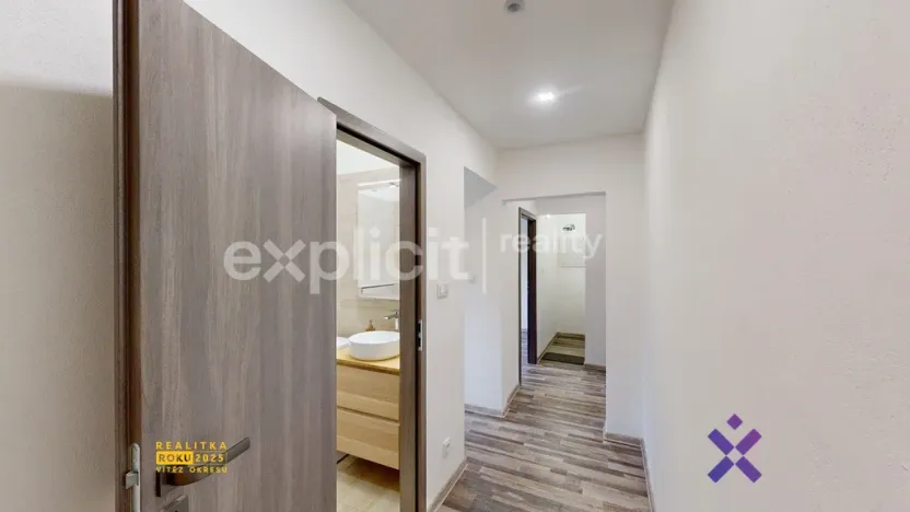 Pronájem bytu 2+1, Zlín - Malenovice, Husova, 50 m2