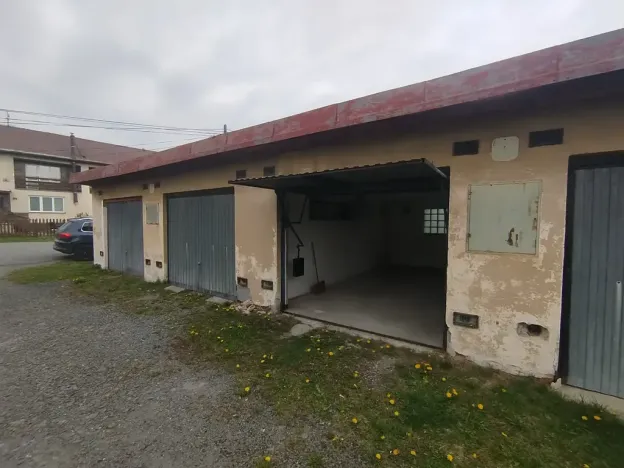 Pronájem garáže, Mikulovice, V Zahradách, 22 m2