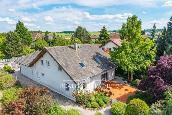 Pronájem rodinného domu, Popovičky, Na Skalce, 271 m2